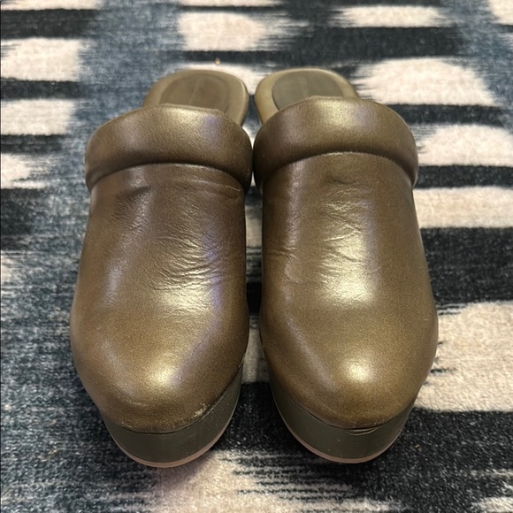 Misha And Puff Olive Green Leather Clogs - Picture 2 of 4